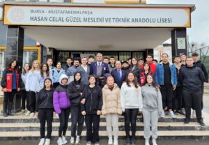 GAZİLER, GENÇLERLE BULUŞTU