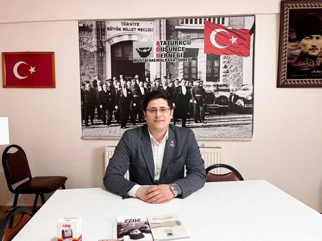 ‘LAİKLİK, CUMHURİYET KUBBESİNİN ‘KİLİT TAŞIDIR’
