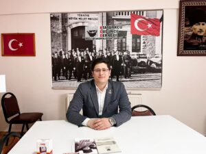 ‘LAİKLİK, CUMHURİYET KUBBESİNİN ‘KİLİT TAŞIDIR’
