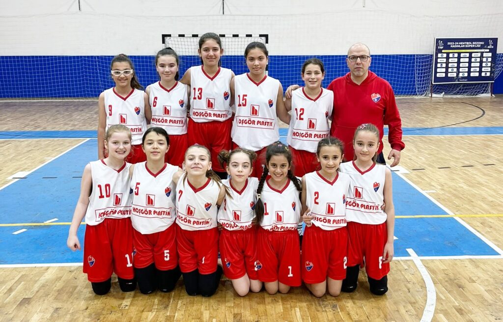 ‘POTA’NIN PERİLERİ’ RAKİP TANIMIYOR