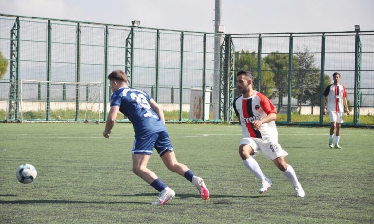 AMATÖRDE NEFESLER TUTULDU