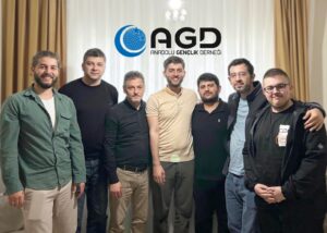 ANADOLU GENÇLİK’TE BAYRAK DEĞİŞİMİ