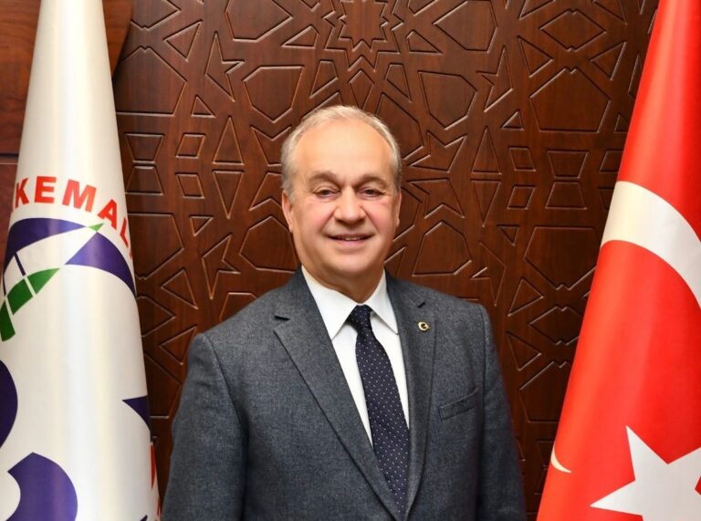 ‘ÜLKEMİZİN GELECEĞİ GENÇLERİMİZİN AZMİNDE SAKLI’