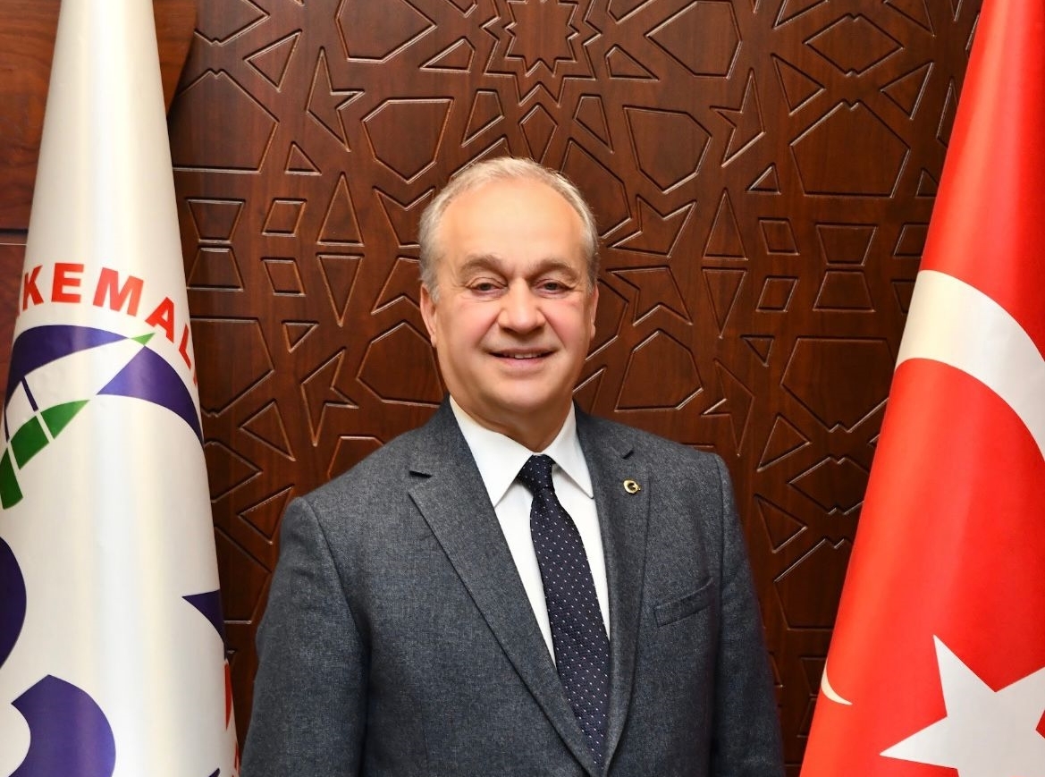 ‘ÜLKEMİZİN GELECEĞİ GENÇLERİMİZİN AZMİNDE SAKLI’