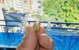 EVE MERMİ İSABET ETTİ