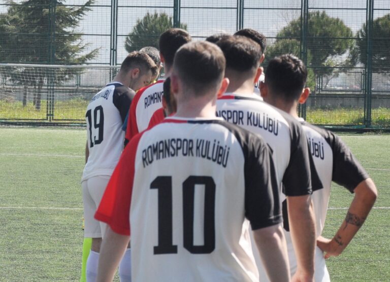 ROMAN, HEDEFE KİLİTLENDİ