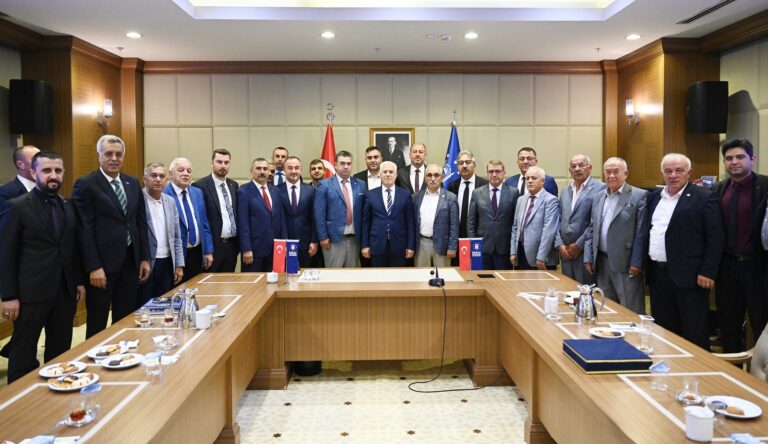 ULAŞIM SORUNLARI ORTAK AKILLA ÇÖZÜLECEK