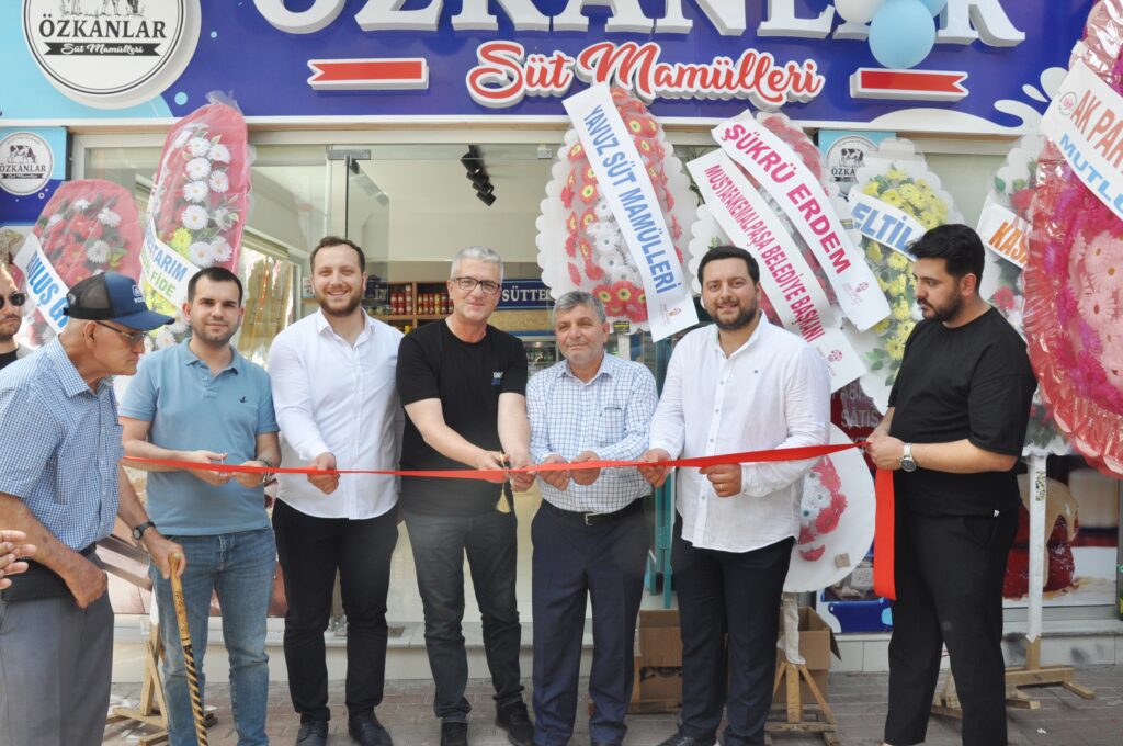 ÖZKANLAR SÜT MAMÜLLERİ HİZMETTE