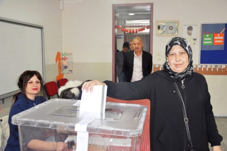 SOYDAŞA SANDIK ÇAĞRISI