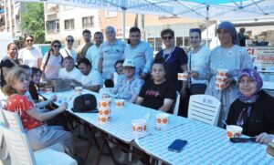 AŞURE KAZANLARI OTİZM DERNEĞİ’NDE PİŞTİ