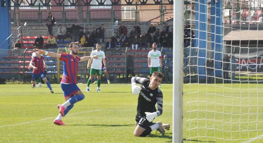 ESKİ GOLCÜYE YENİ TAKIM