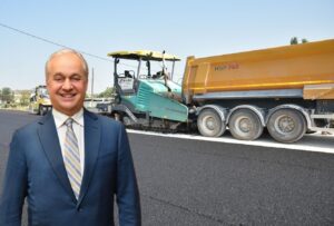 YOLLAR SICAK ASFALTA KAVUŞUYOR