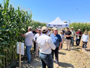 MAY TOHUM’DAN ÇİFTÇİ BULUŞMASI