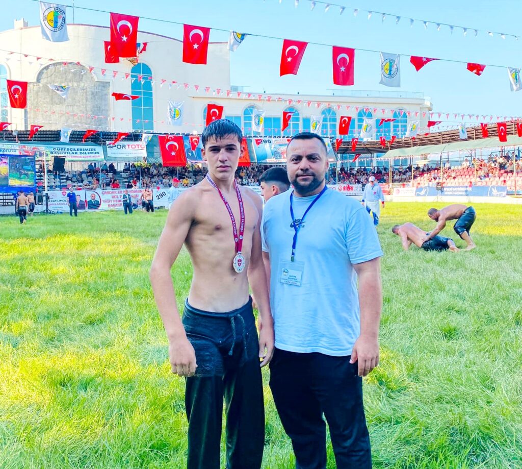 ER MEYDANININ PARLAYAN YILDIZI ÖMER NACİ