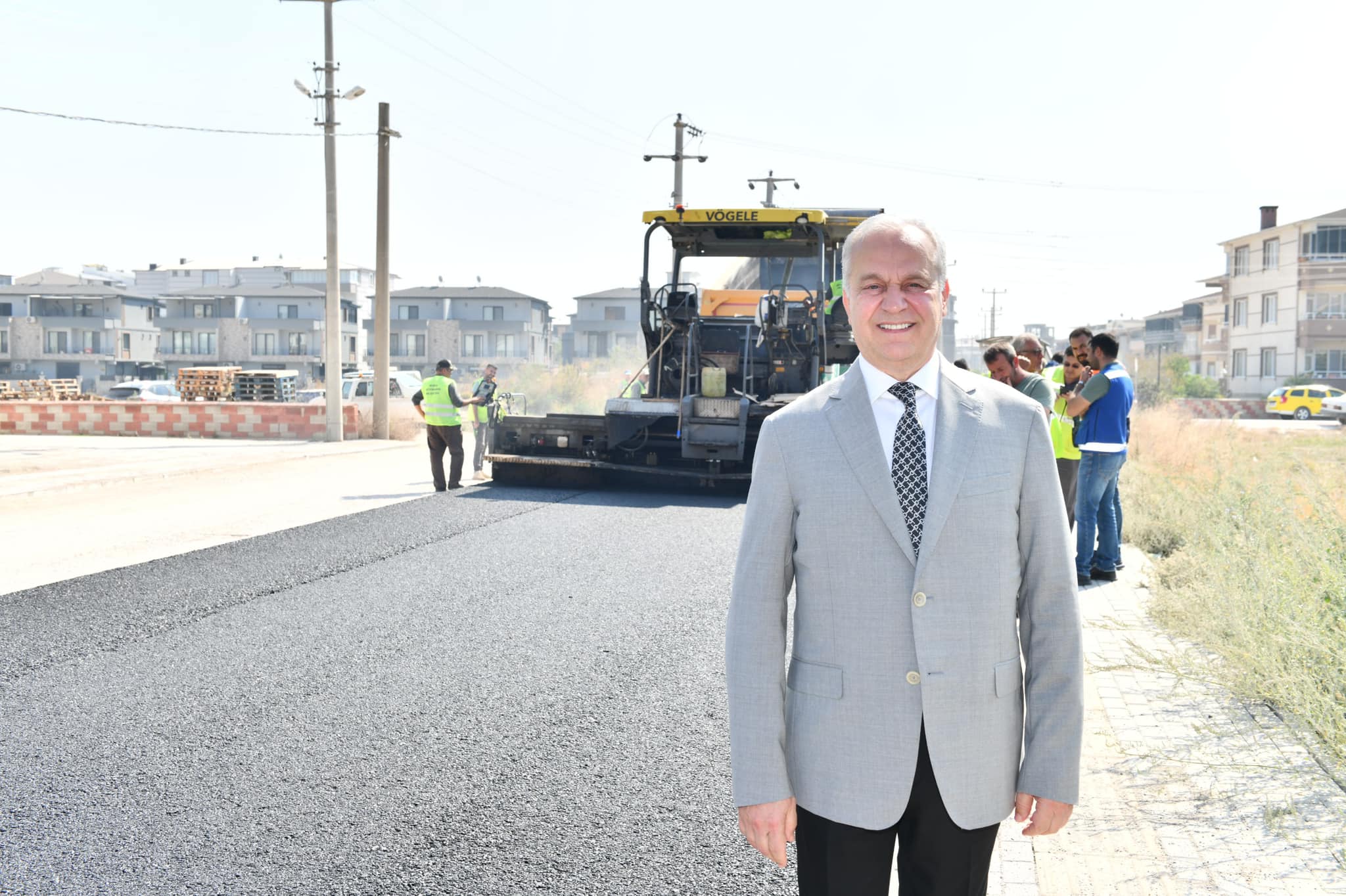 ÜSTYAPI ÇALIŞMALARI HIZLANDI