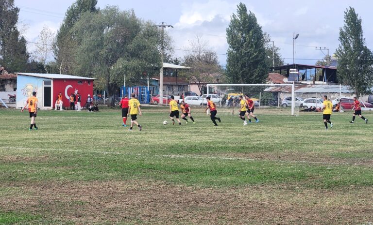 ÇEYREK FİNALE SON BİLET