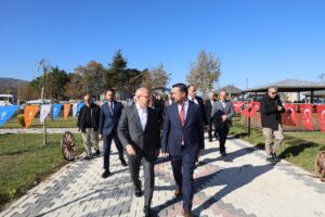 AK PARTİ DELEGELERLE BULUŞTU