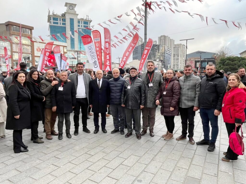 CHP NÖBETE KATILDI, AK PARTİ TEPKİ GÖSTERDİ