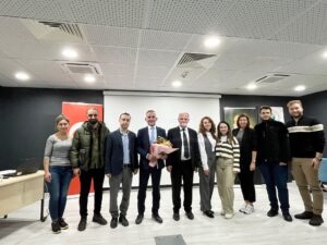 EĞİTİMCİLERE ‘AKRAN ZORBALIĞI’ SEMİNERİ