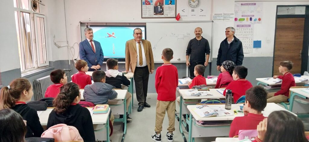 EĞİTİME YAKIN TAKİP