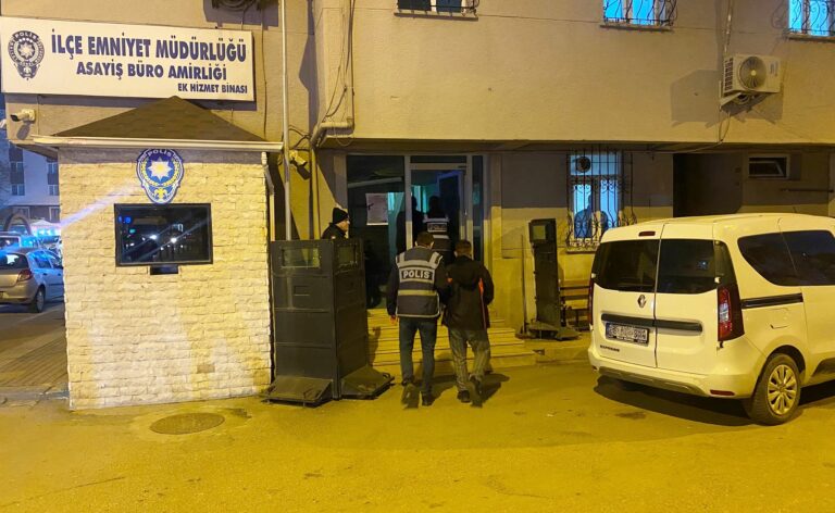 EVDEN HIRSIZLIK OLAYININ ŞÜPHELİLERİ YAKALANDI