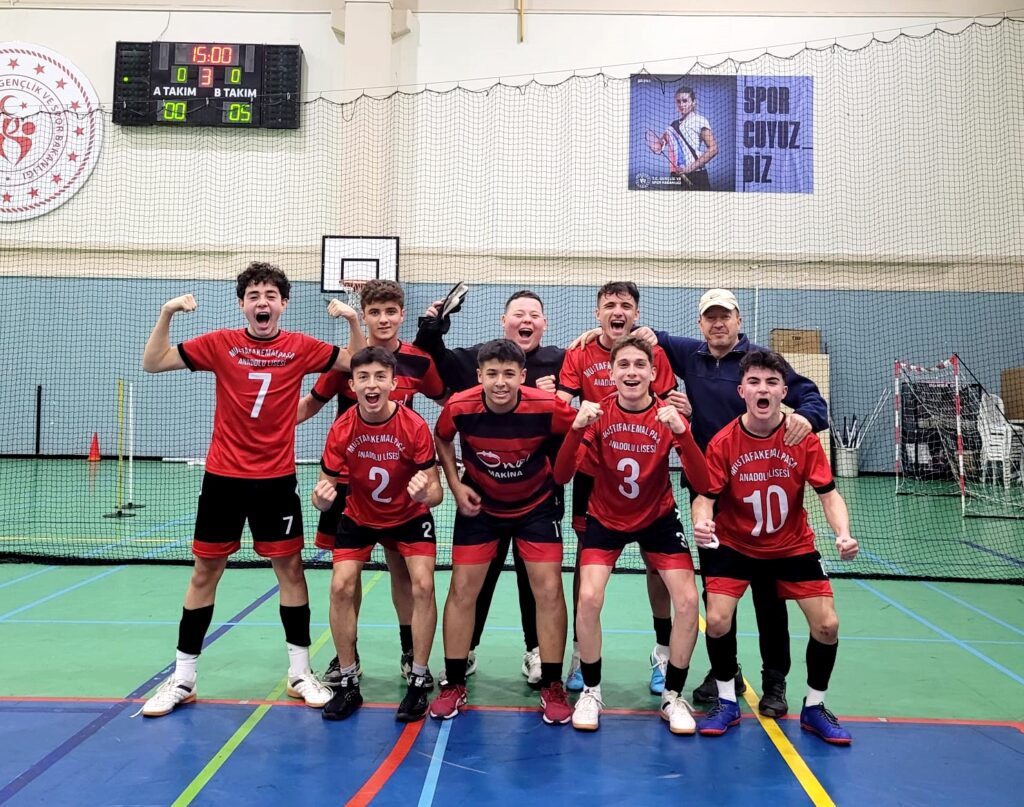 FUTSAL TAKIMINDAN ÖNEMLİ GALİBİYET