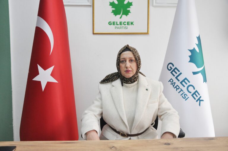 GELECEK PARTİSİ’NDE BAYRAK DEĞİŞİMİ