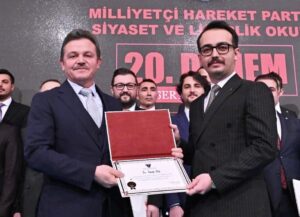 GENÇ SİYASETÇİ SAVAŞ KOÇ’A MHP’DEN BÜYÜK ONUR