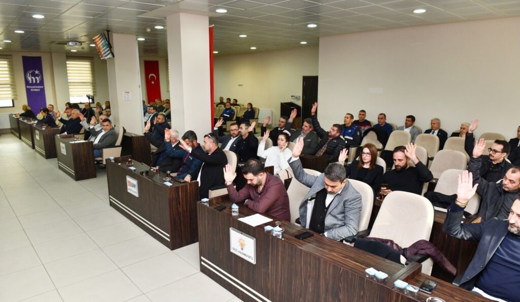 MECLİSTEN YENİ YIL MESAİSİ