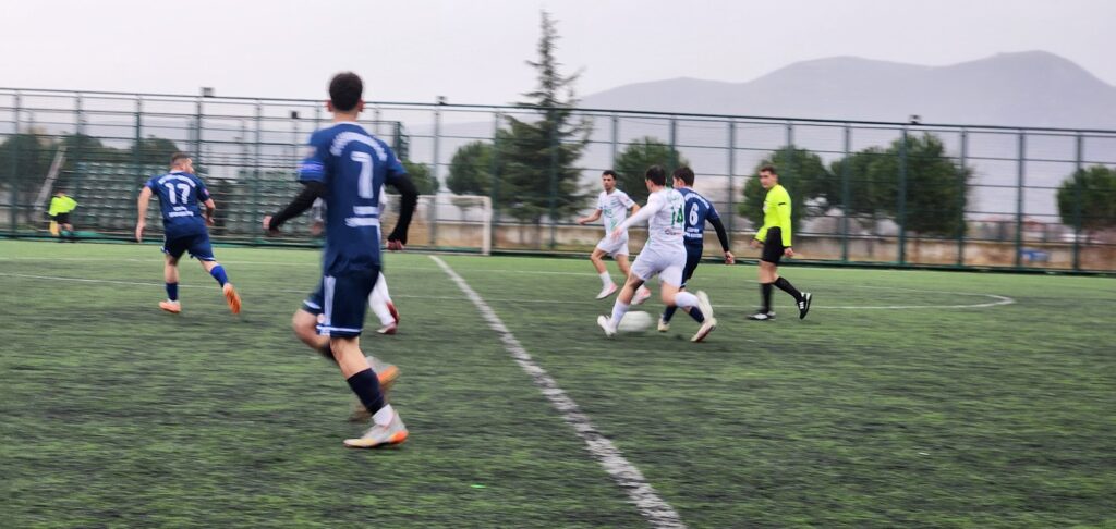 ROMAN VE ÇIRPAN GÜLE OYNAYA KAZANDI