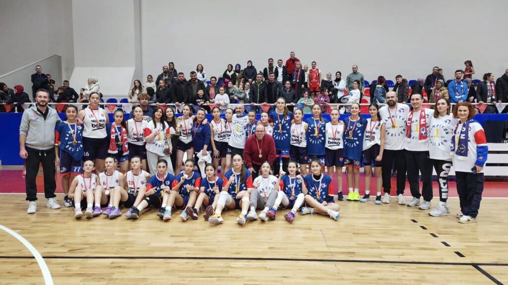 ALKIŞLAR PAŞA’NIN KIZLARI’NA