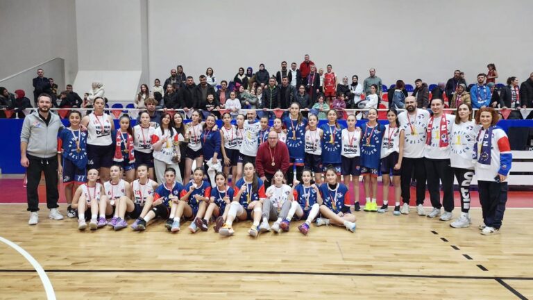 ALKIŞLAR PAŞA’NIN KIZLARI’NA