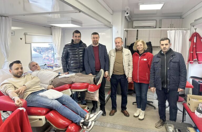 BAĞIŞÇILARDAN 190 ÜNİTE KAN