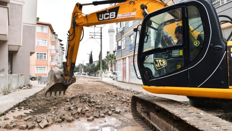 BELEDİYE, BARIŞ SOKAK’IN İMDADINA YETİŞTİ