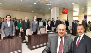 MECLİSİN YENİ YILI GERGİN BAŞLADI