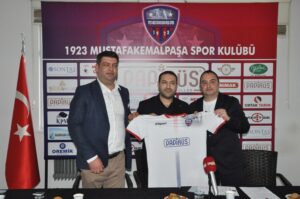 PAPİRÜS ‘PAŞA’NIN GÖĞSÜNÜ KABARTTI