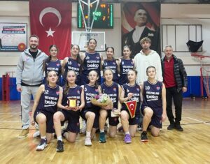 PAŞA’NIN KIZLARI ÇANAKKALE’DE PARKEYE ÇIKTI