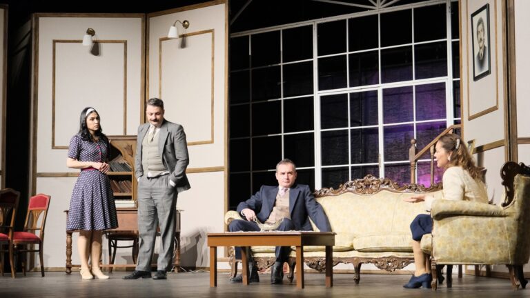 ‘BİR ADAM YARATMAK’ OYUNU İZ BIRAKTI