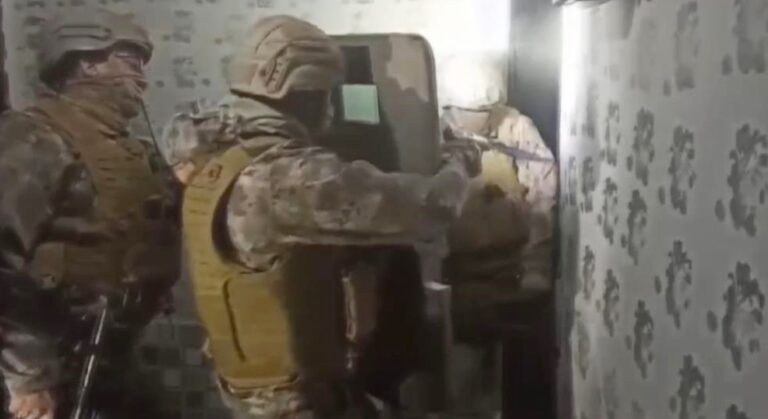 EŞ ZAMANLI UYUŞTURUCU OPERASYONU