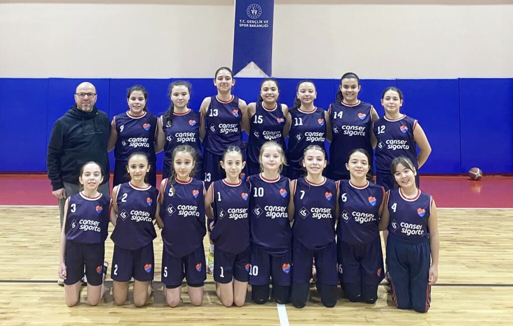 KIZLAR POTADA SERİYE TAKTI