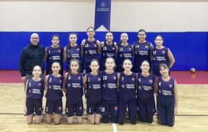 KIZLAR POTADA SERİYE TAKTI