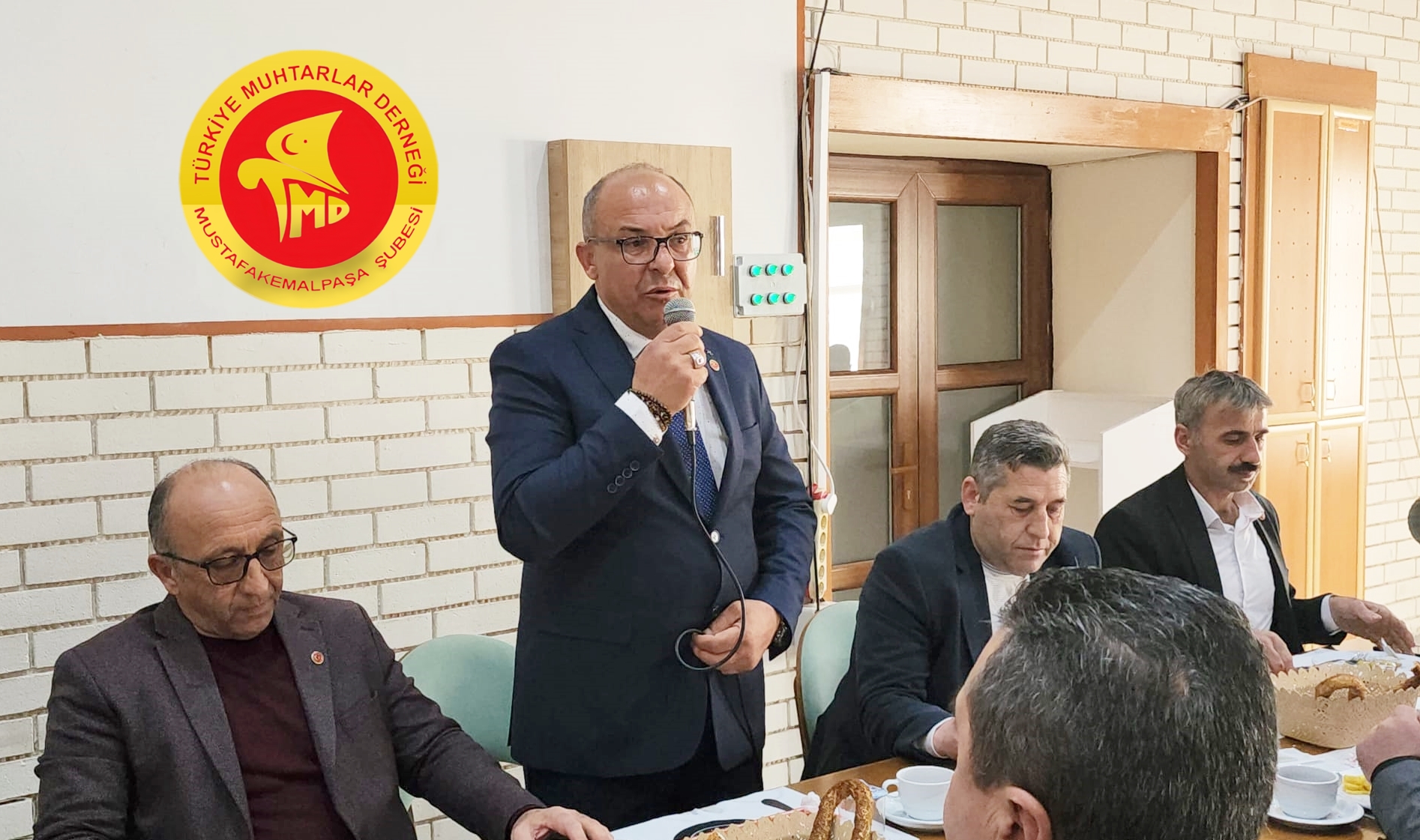 MUHTARLAR TEK ÇATI ALTINDA BİRLEŞİYOR