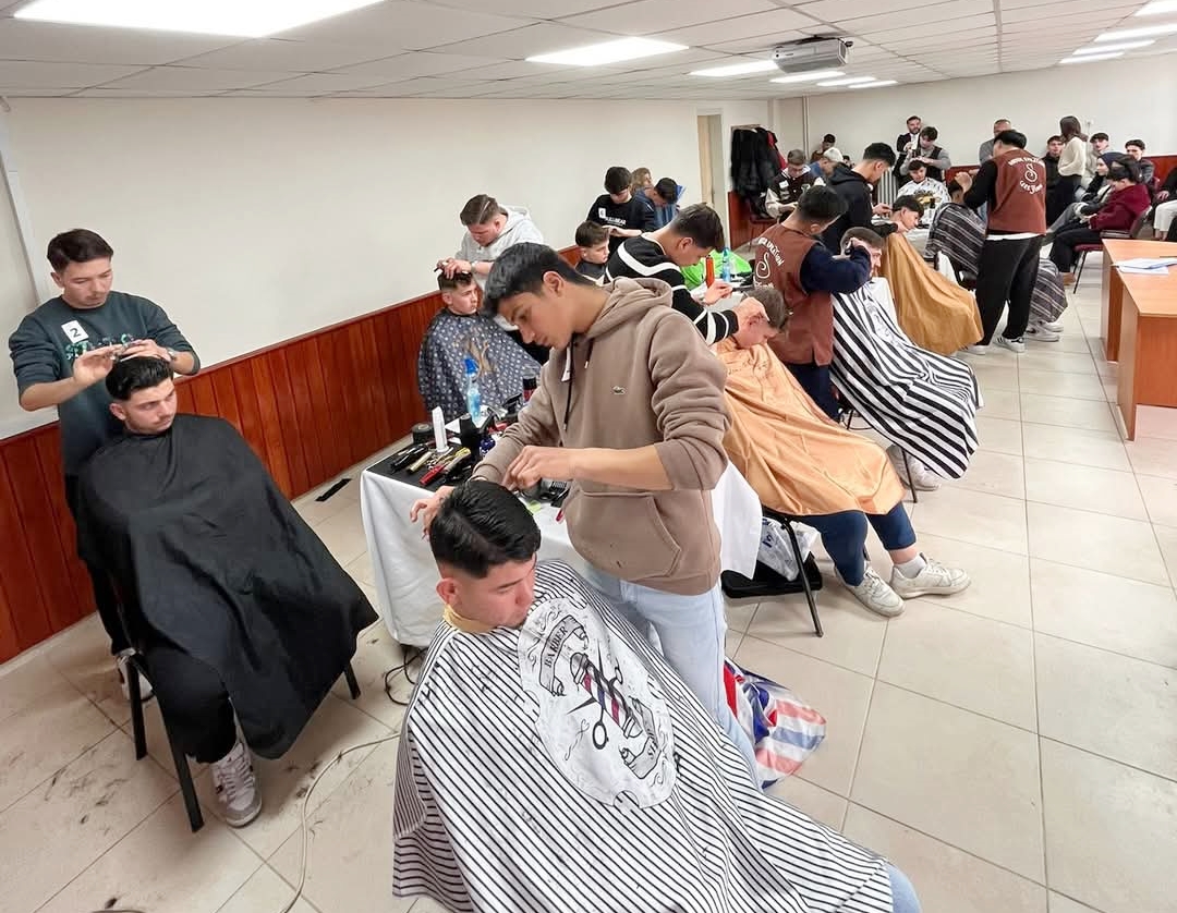 SAÇ VE MAKYAJ TASARIMINDA YETENEKLER YARIŞTI