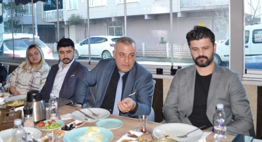 ‘İTİRAZ VE UMUT, ANAHTAR PARTİ’NİN ELİNDE’ 