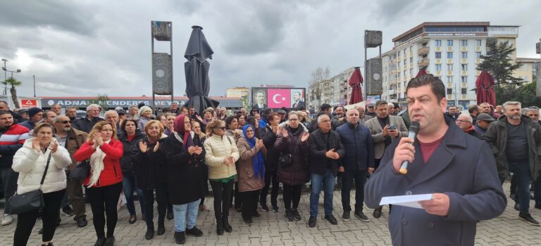 CHP ÖRGÜTÜ’NDEN ‘İMAMOĞLU’ DAYANIŞMASI
