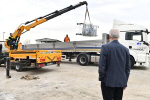 TEMİZLİK HİZMETLERİNİN ‘100’Ü GÜLDÜ