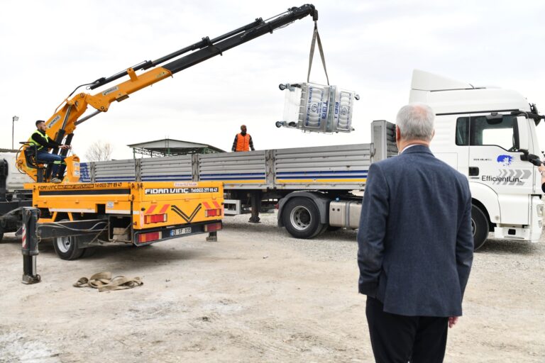 TEMİZLİK HİZMETLERİNİN ‘100’Ü GÜLDÜ