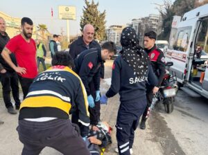 MOTOSİKLETİN ÇARPTIĞI YAŞLI ADAM KURTARILAMADI