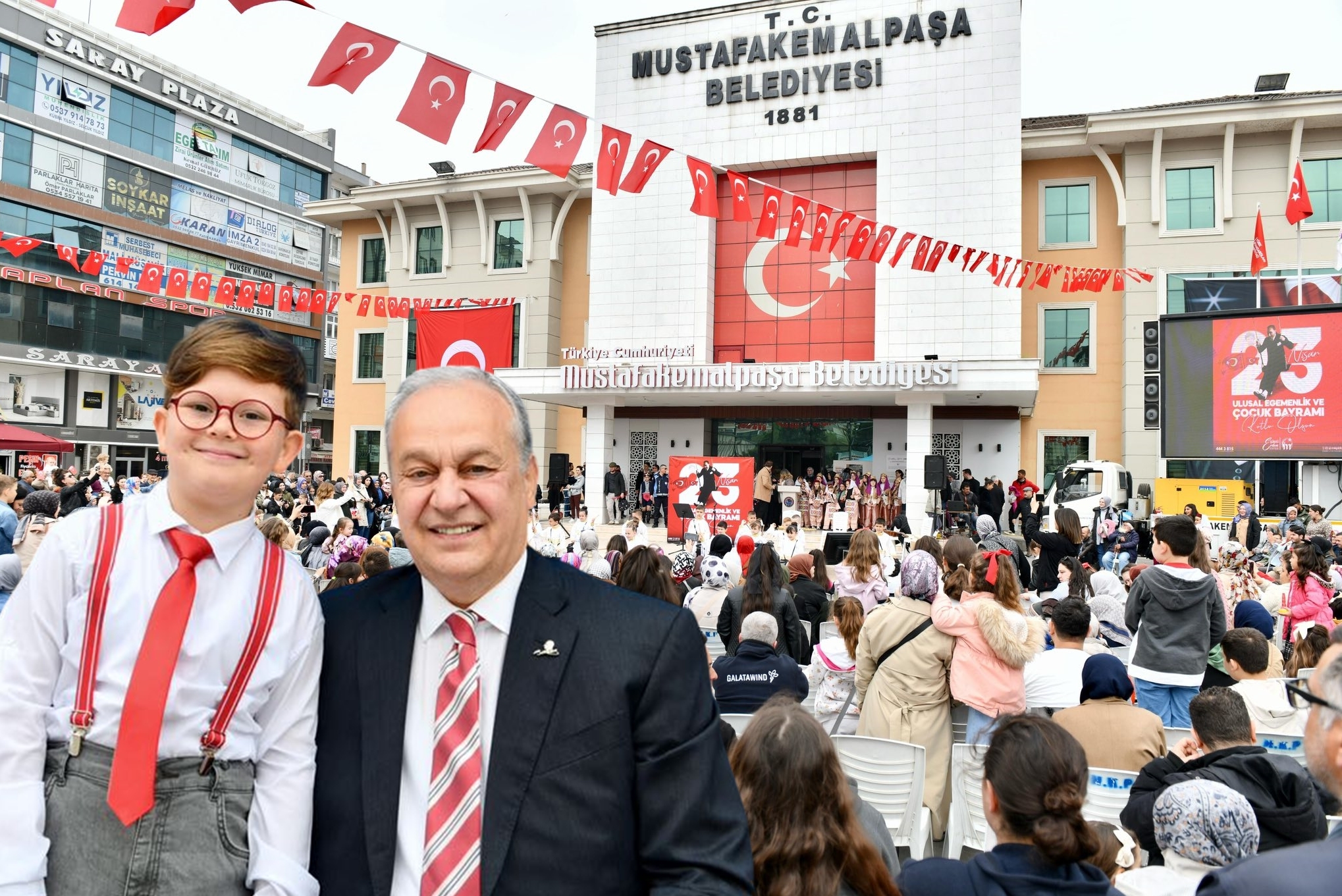 ÇOCUKLAR BAYRAMIN TADINI ÇIKARDI