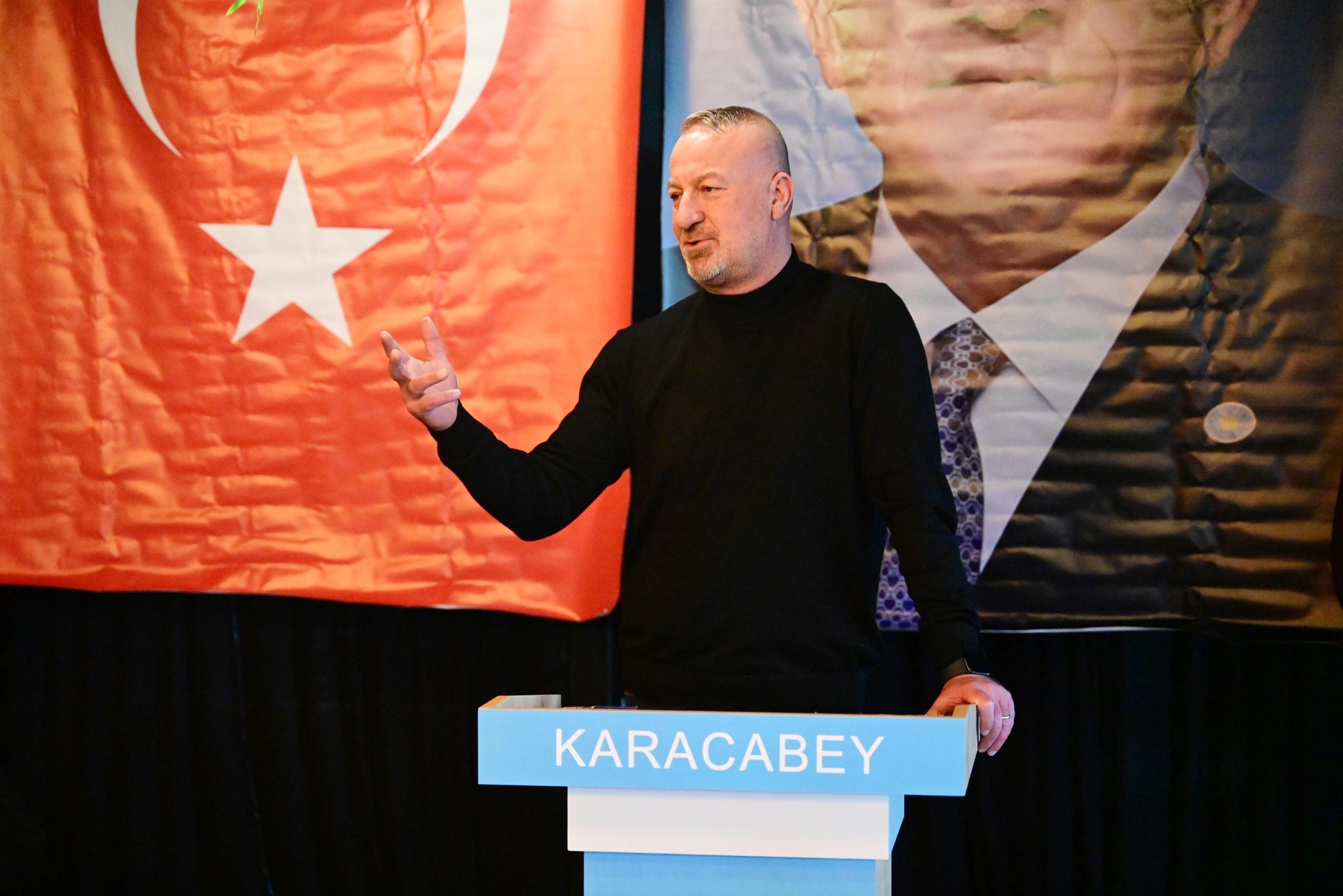 KARACABEY BELEDİYESİ’NDE YOL AYRIMI